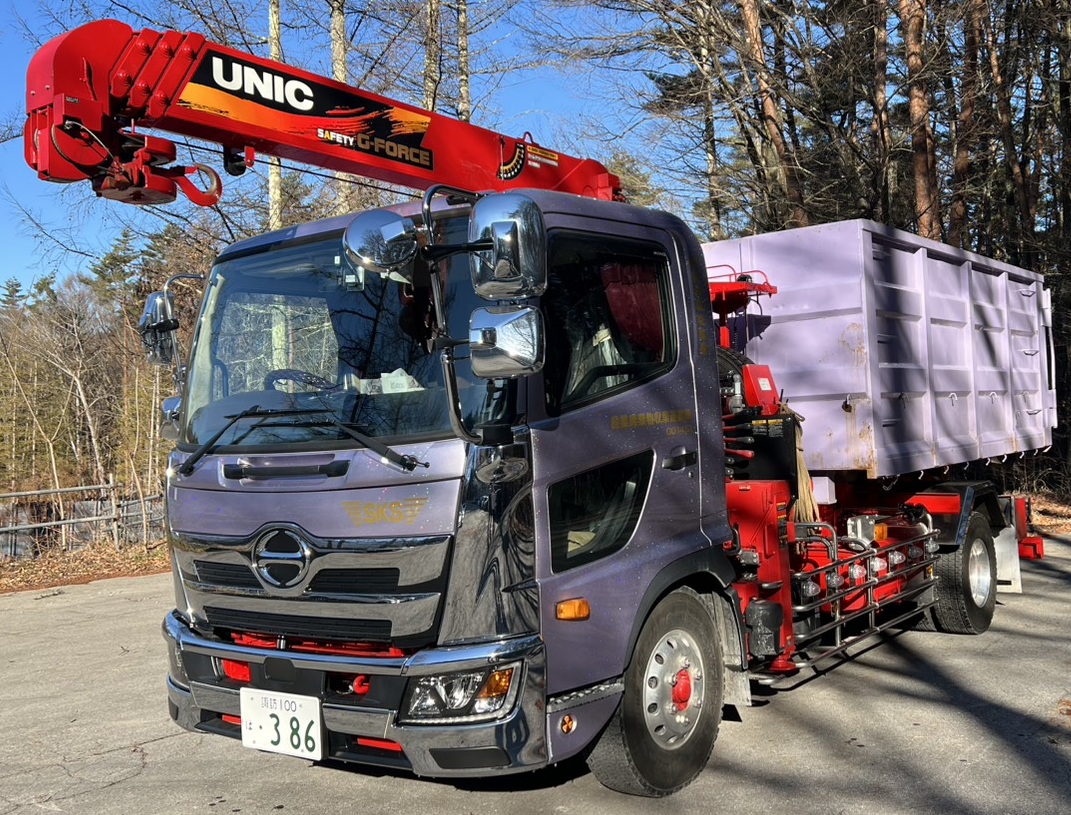 産業廃棄物処理で稼働する収集運搬車両